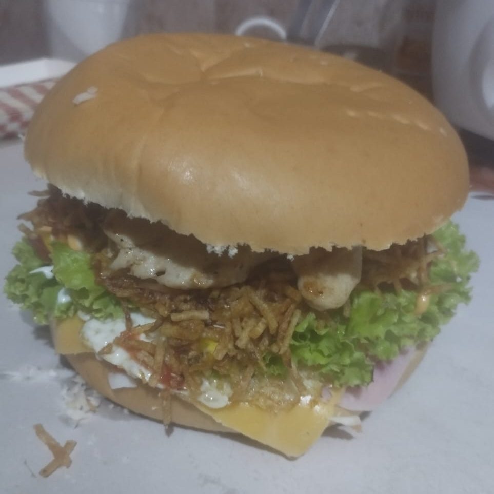 Hamburguesa doble (carne y pollo)