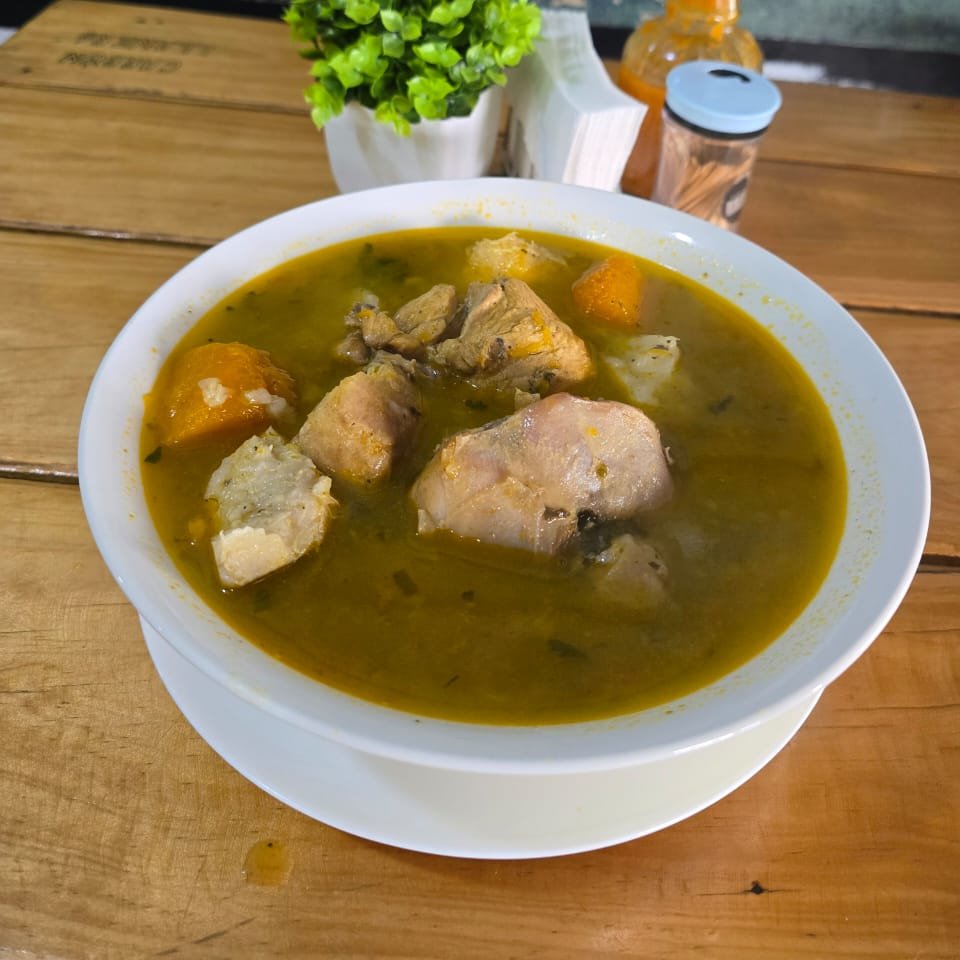 Sopa De Gallina G.