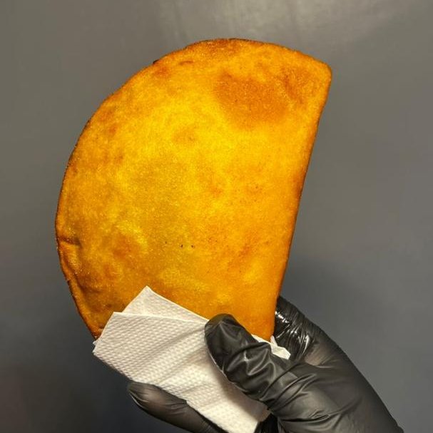 Empanada Pescado/Queso